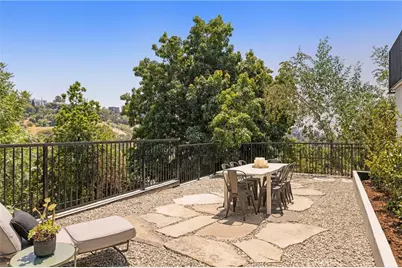 2168 Princeton, Los Angeles, CA 90026 - Photo 17