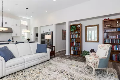 25110 Citron Lane, Canyon Country, CA 91387 - Photo 9