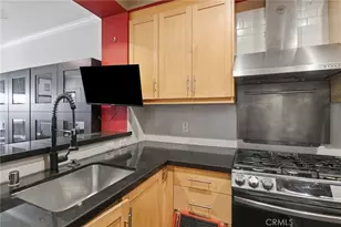 1001 Laurel St, San Carlos, CA 94070 - Photo 9