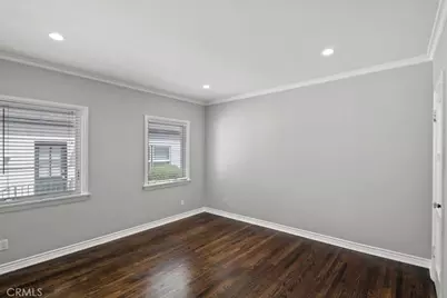 2682 E Villa Street, Pasadena, CA 91107 - Photo 21