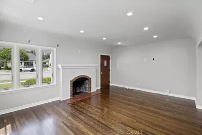 2682 E Villa Street, Pasadena, CA 91107 - Photo 5