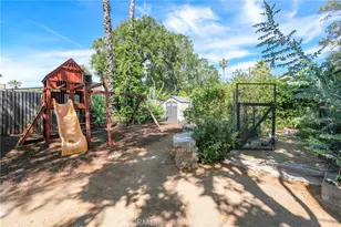 371 E Claremont, Pasadena, CA 91104 - Photo 69