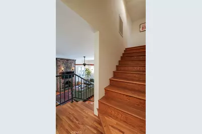 371 E Claremont, Pasadena, CA 91104 - Photo 17