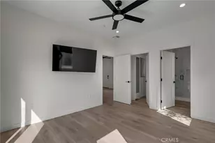 22434 Berdon St, Woodland Hills, CA 91367 - Photo 19