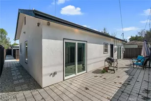 22434 Berdon St, Woodland Hills, CA 91367 - Photo 37