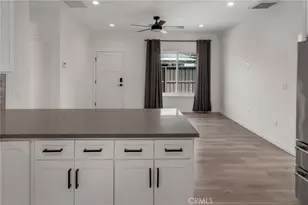 22434 Berdon St, Woodland Hills, CA 91367 - Photo 17