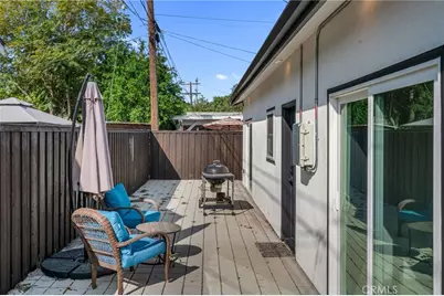 22434 Berdon St, Woodland Hills, CA 91367 - Photo 33