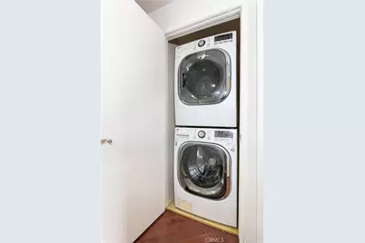 221 S Oak Knoll Avenue #202, Pasadena, CA 91101 - Photo 23