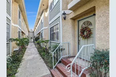 25 Palmetto Drive #E, Alhambra, CA 91801 - Photo 3