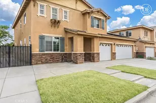 11746 Grotto Hills, Victorville, CA 92392 - Photo 3