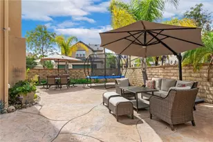 27563 Weeping Willow Dr, Valencia, CA 91354 - Photo 33