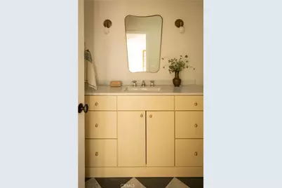 1753 Redcliff Street, Los Angeles, CA 90026 - Photo 27