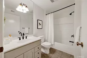 11939 Weddington St, Valley Village, CA 91607 - Photo 19