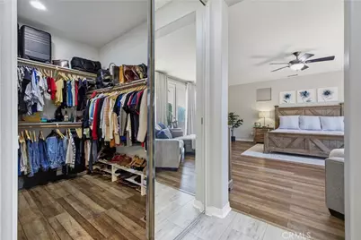 21116 Cross Creek Drive, Saugus, CA 91350 - Photo 27