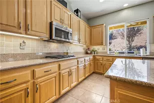 21116 Cross Creek Dr, Saugus, CA 91350 - Photo 17