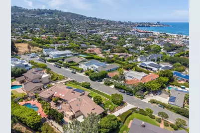 8361 Calle Del Cielo, La Jolla, CA 92037 - Photo 5
