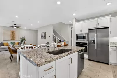 20506 Galloway Drive, Saugus, CA 91350 - Photo 7