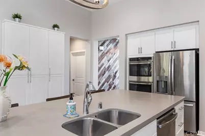 25118 Citron Lane, Canyon Country, CA 91387 - Photo 5