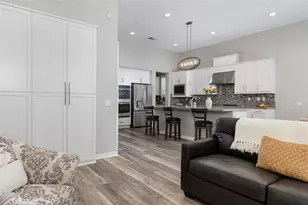 25118 Citron Ln, Canyon Country, CA 91387 - Photo 9
