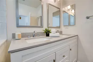 23644 Miranda St, Woodland Hills, CA 91367 - Photo 31
