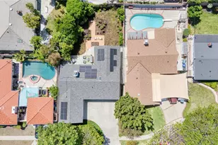 23644 Miranda St, Woodland Hills, CA 91367 - Photo 43