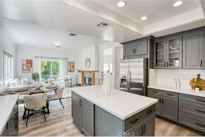 23644 Miranda Street, Woodland Hills, CA 91367 - Photo 21