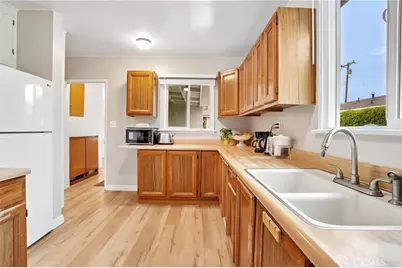 3227 E Del Mar Boulevard, Pasadena, CA 91107 - Photo 11