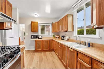 3227 E Del Mar Boulevard, Pasadena, CA 91107 - Photo 9