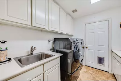 6137 Ridgemont, La Verne, CA 91750 - Photo 17