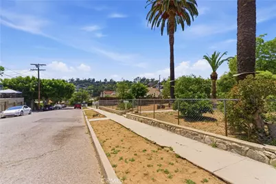 6139 Buena Vista Ter, Los Angeles, CA 90042 - Photo 31