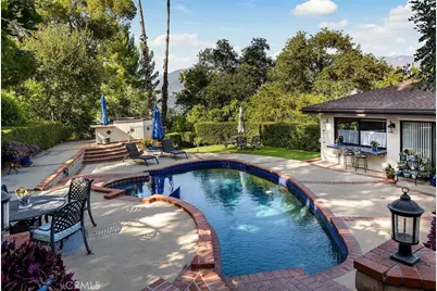 3854 Hampstead Road, La Canada Flintridge, CA 91011 - Photo 3