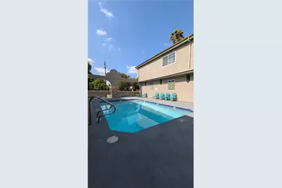 18347 Saticoy Street #6, Reseda, CA 91335 - Photo 27