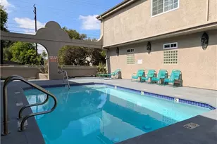 18347 Saticoy St, Reseda, CA 91335 - Photo 27