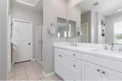 18728 Seville Way, Canyon Country, CA 91387 - Photo 29