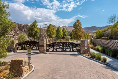 18728 Seville Way, Canyon Country, CA 91387 - Photo 49