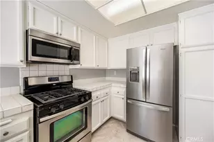 7109 Farralone Ave, Canoga Park, CA 91303 - Photo 7