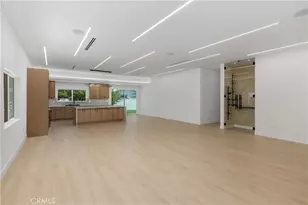 19041 Schoenborn, Northridge, CA 91324 - Photo 11