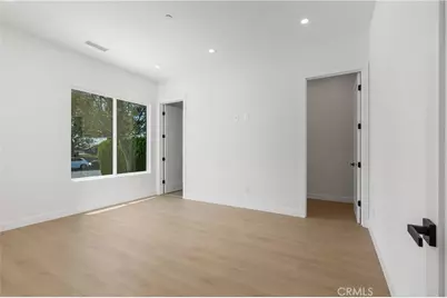 19041 Schoenborn, Northridge, CA 91324 - Photo 25