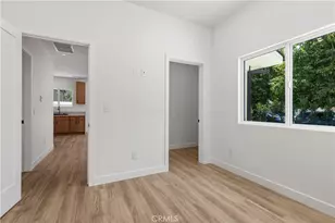 19041 Schoenborn, Northridge, CA 91324 - Photo 35