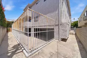 3661 Dunn Dr, Los Angeles, CA 90034 - Photo 15