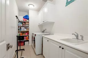 885 E Manresa, Azusa, CA 91702 - Photo 39