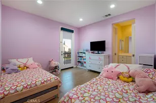 885 E Manresa, Azusa, CA 91702 - Photo 21