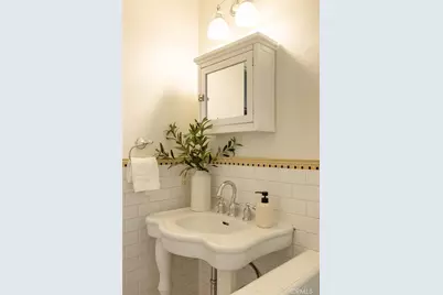 730 N Hill Avenue, Pasadena, CA 91104 - Photo 37