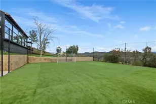 9557 Hierba, Agua Dulce, CA 91390 - Photo 59