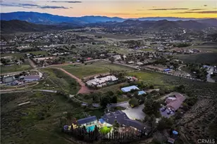 9557 Hierba, Agua Dulce, CA 91390 - Photo 45