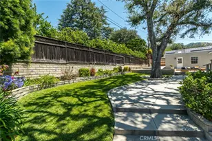 2363 Rockdell, La Crescenta, CA 91214 - Photo 35