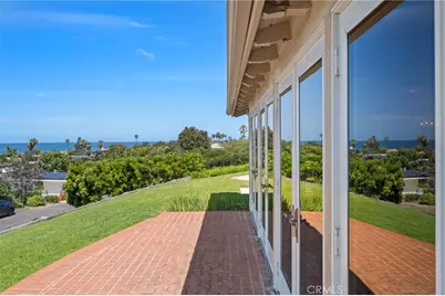 8361 Calle Del Cielo, La Jolla, CA 92037 - Photo 17