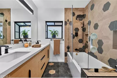 17061 Parthenia Street, Los Angeles, CA 91325 - Photo 27