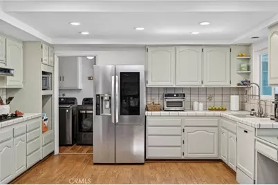17061 Parthenia Street, Los Angeles, CA 91325 - Photo 9