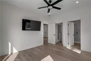 22434 Berdon St, Woodland Hills, CA 91367 - Photo 19